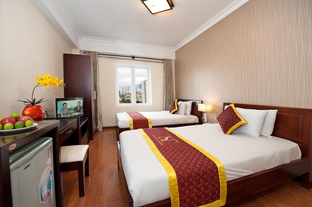 Truong Son Tung 1 - Beautiful Beach Hotel Дананг Номер фото
