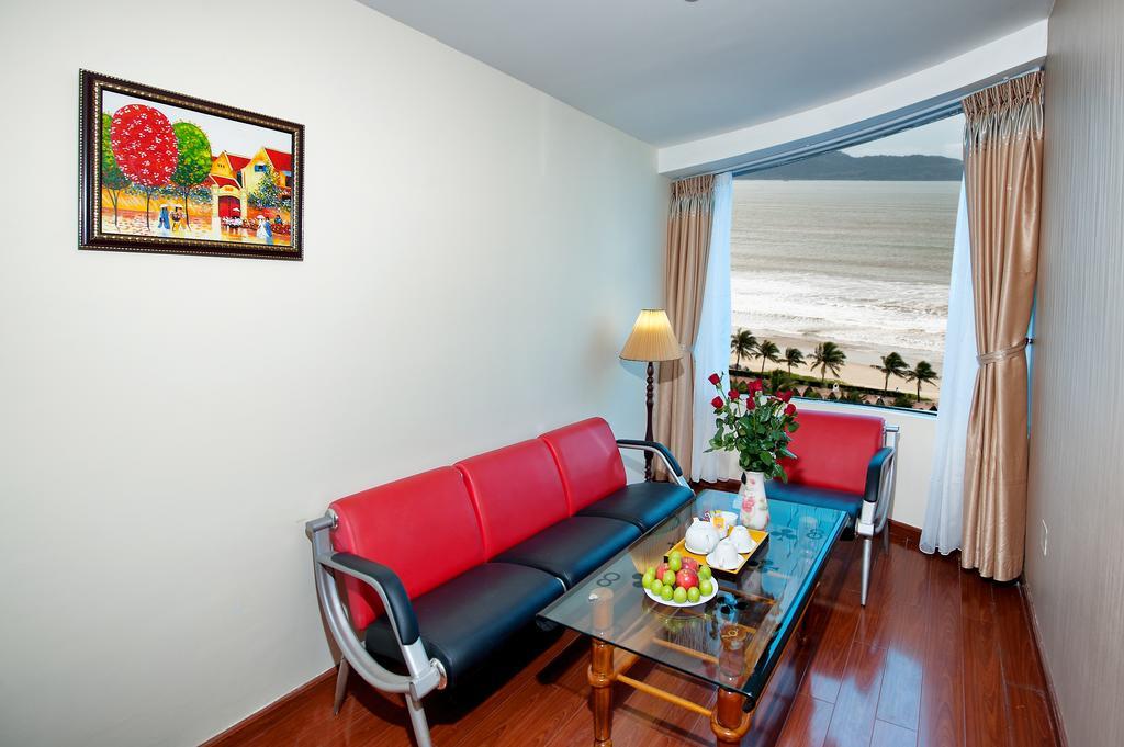 Truong Son Tung 1 - Beautiful Beach Hotel Дананг Номер фото