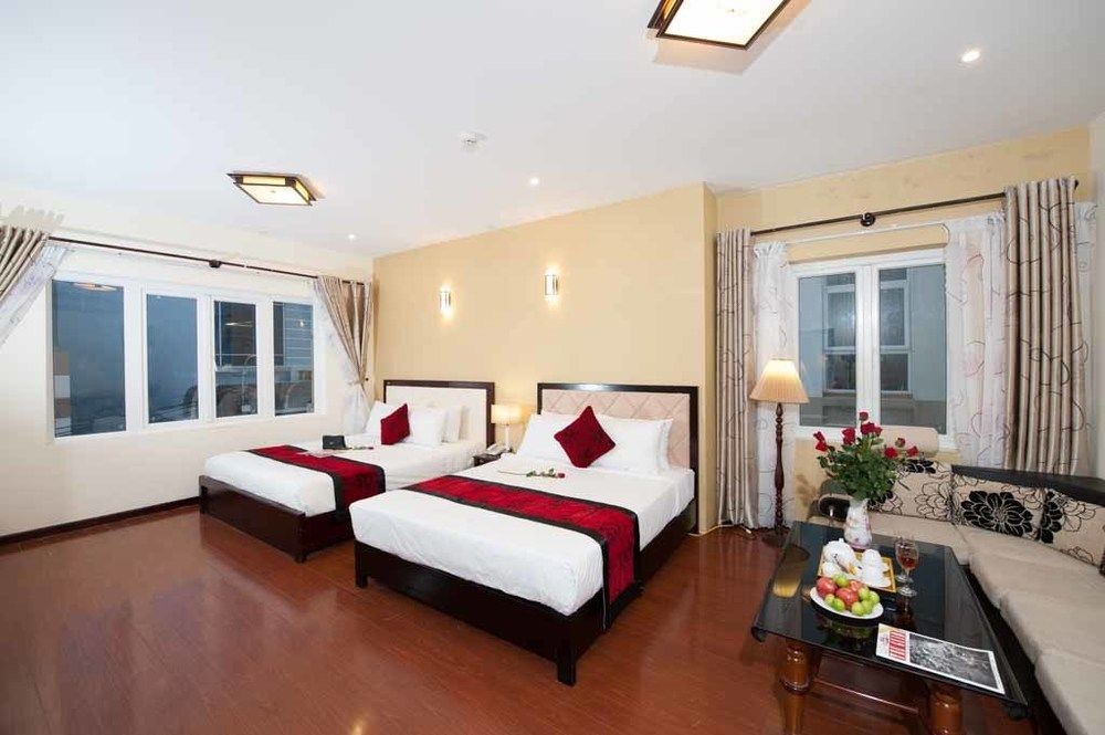 Truong Son Tung 1 - Beautiful Beach Hotel Дананг Экстерьер фото