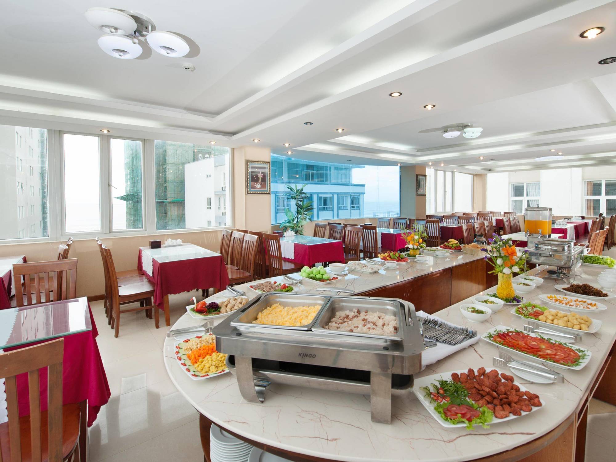 Truong Son Tung 1 - Beautiful Beach Hotel Дананг Экстерьер фото